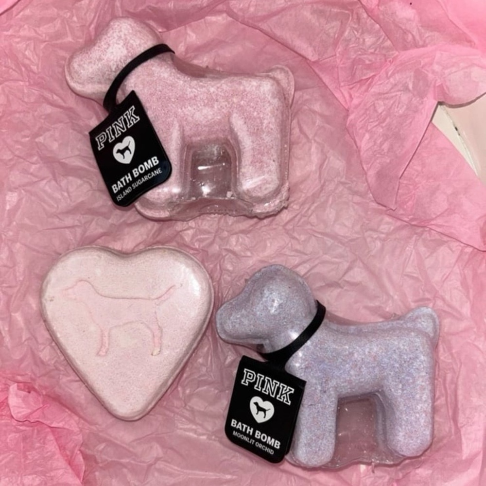 RARE Victoria’s Secret Pink Bath Bombs